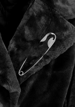 ORI1 Creature Oversized Fur Coat - Black