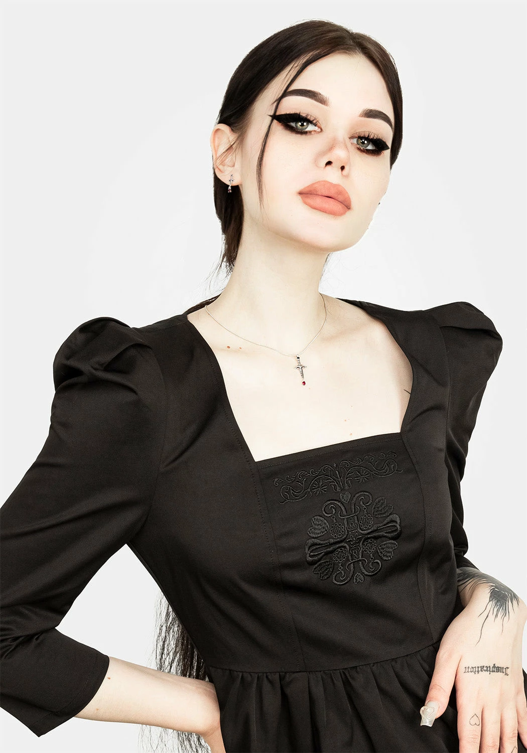 LVT1 Dresses MAGDALENE MIDI DRESS 6 LVT1 Dresses MAGDALENE MIDI DRESS