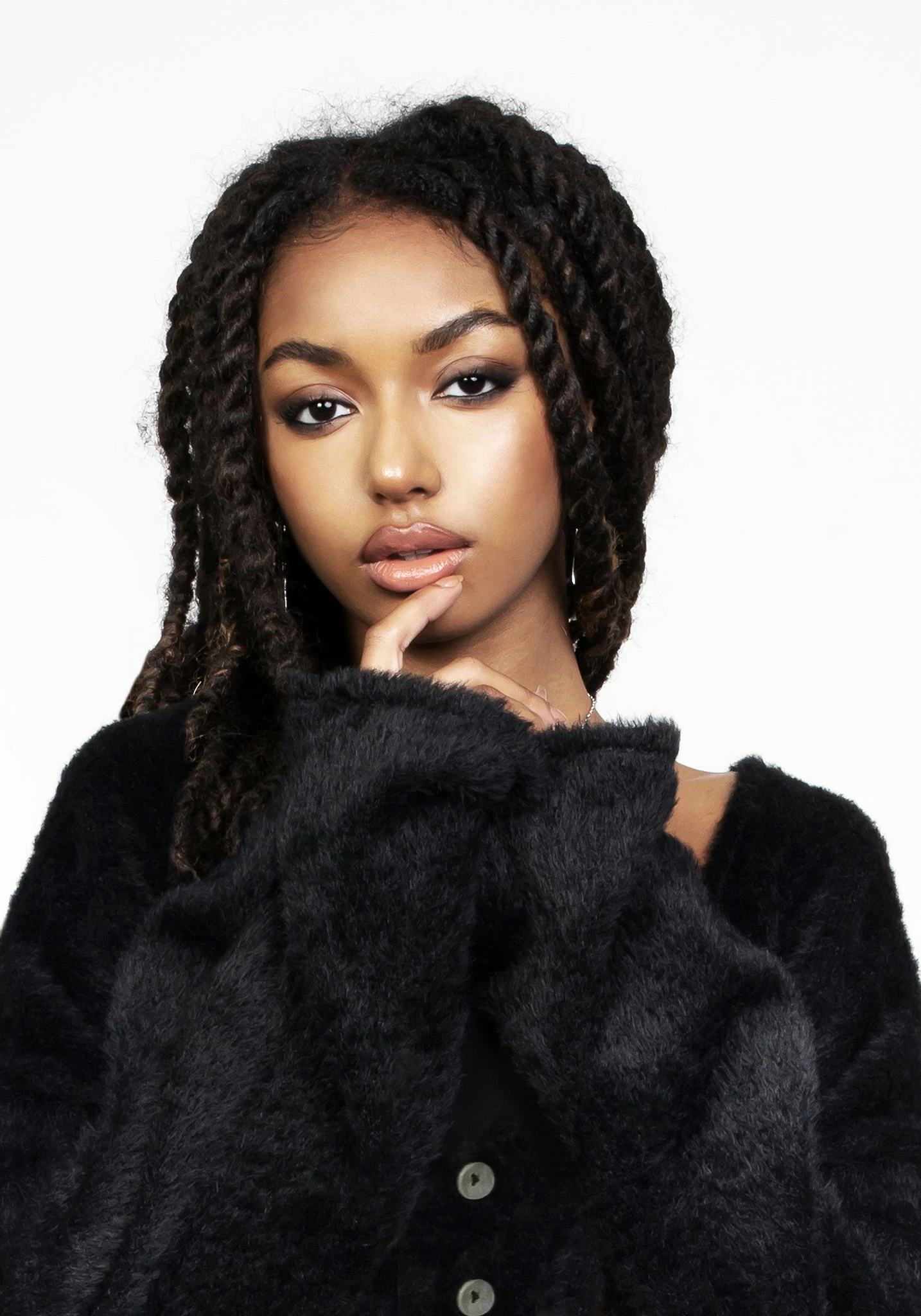 PFA1 Binx Fluffy Relaxed V-Neck Cardi 4 PFA1 Binx Fluffy Relaxed V-Neck Cardi