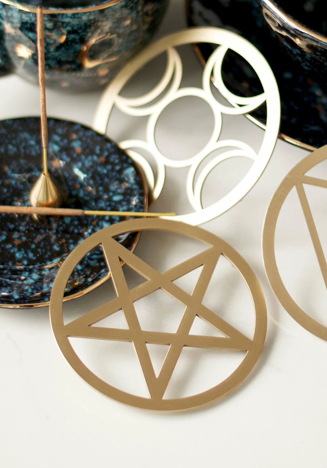 KEO1 Lifestyle PENTAGRAM BRASS COASTER