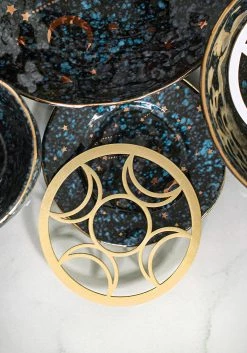 KEO1 TRIPLE MOON BRASS COASTER Lifestyle