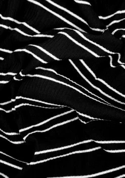 MET1 Tops Slash Cropped Cardi