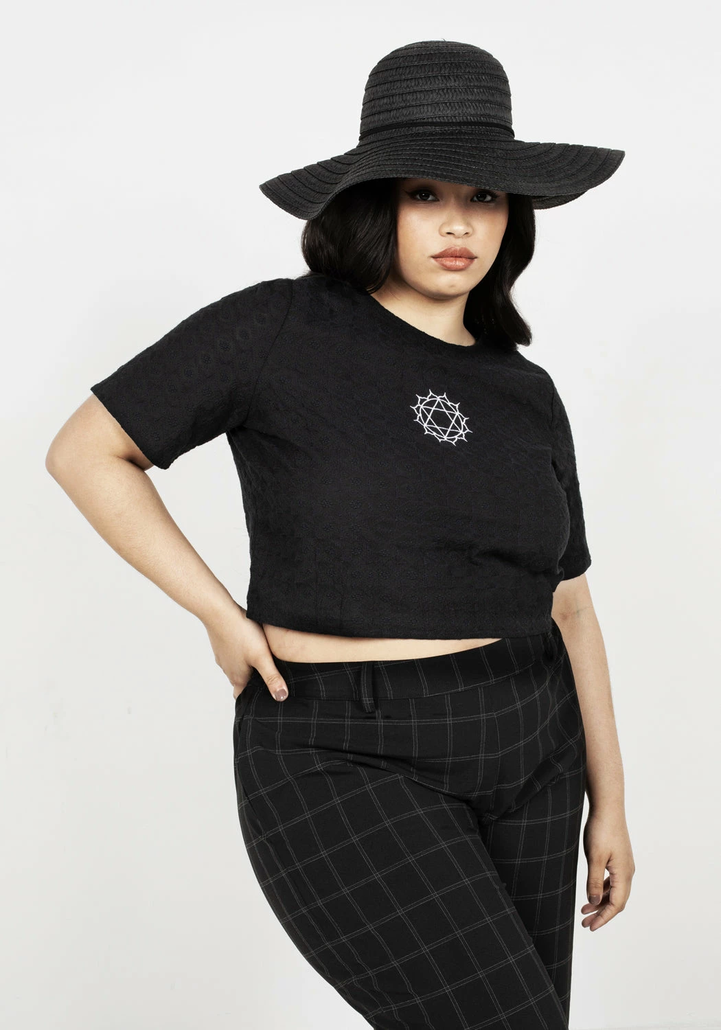 MET1 Broderie Boxy Fit Tee Tops 6 MET1 Broderie Boxy Fit Tee Tops