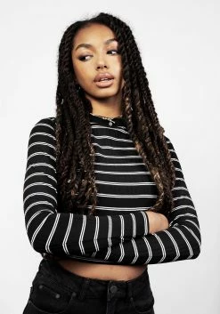 DMT1 Tops SLASH 90S STRIPE CROP TOP