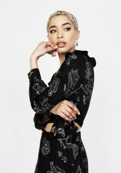 LVT1 Zodiac Crop Wrap Top