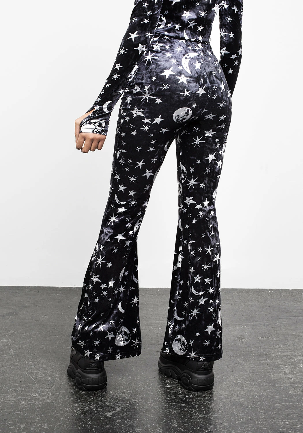 MET1 ALLNIGHTER VELVET FLARES Bottoms 6 MET1 ALLNIGHTER VELVET FLARES Bottoms