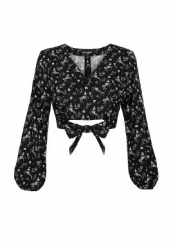 MET1 Tops MAKEBELIEVE TIE FRONT CROP TOP 17 MET1 Tops MAKEBELIEVE TIE FRONT CROP TOP