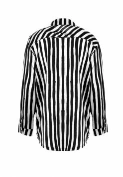 MET1 PARANORMAL OVERSIZED SHIRT