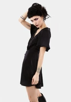 MET1 DAMOZEL FIT AND FLARE V NECK MINI DRESS Dresses