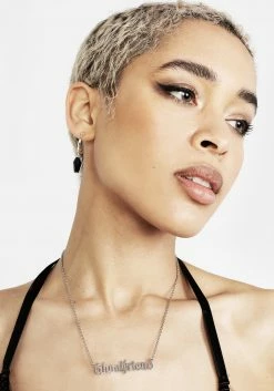 IVA1 Ghoulfriend Necklace